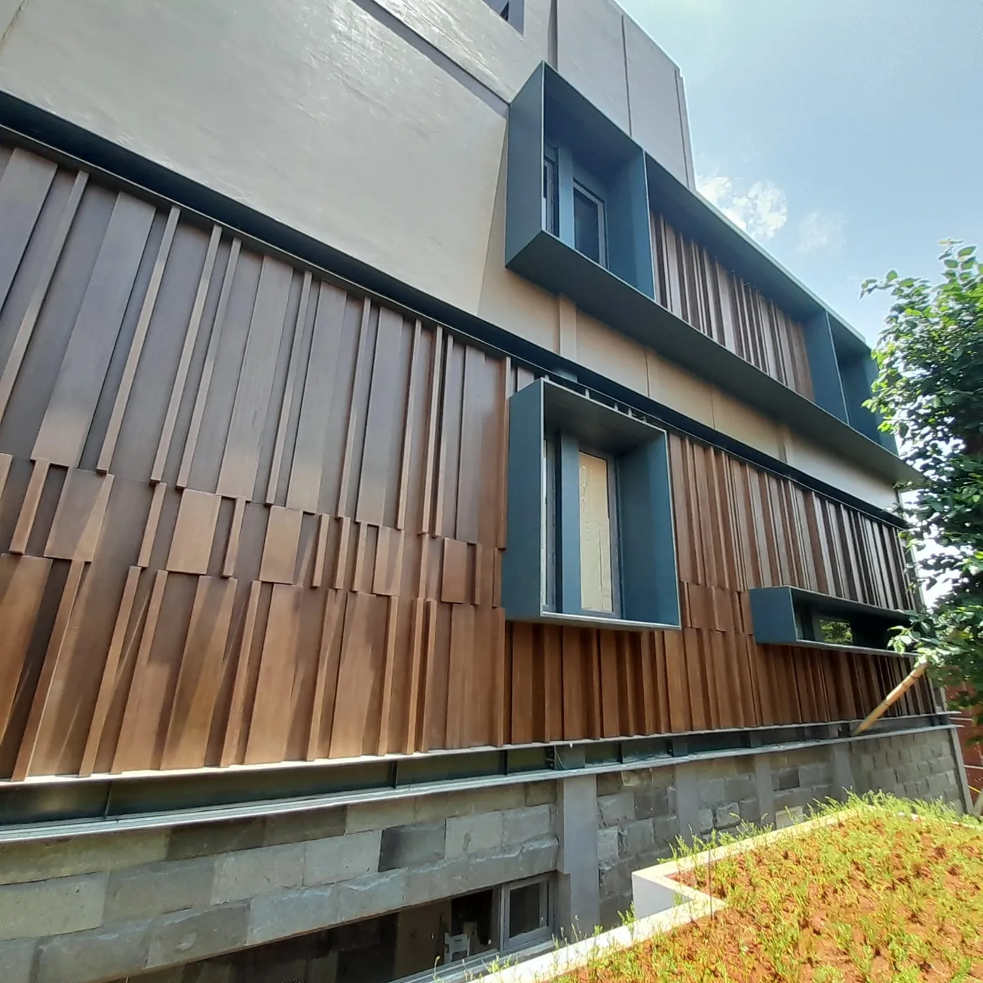 Exterior wall panel